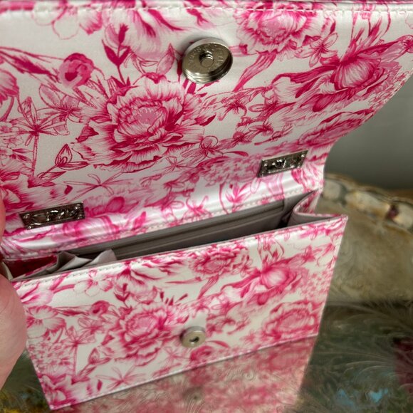 Betsy Johnson Floral Handbag - Picture 4 of 4